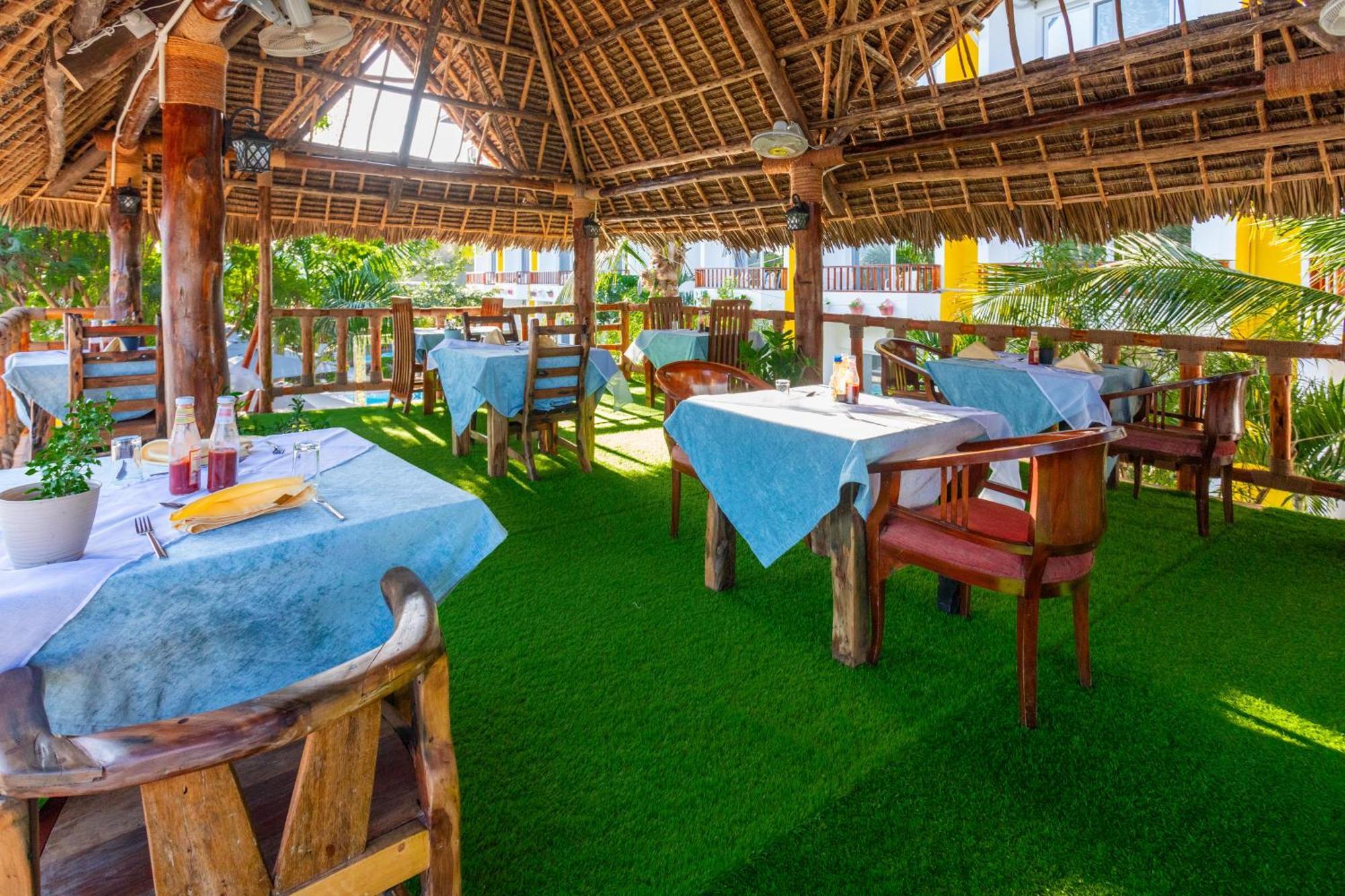 Canary Nungwi Hotel & Spa Exterior foto